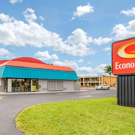 Econo Lodge North North Fort Myers Exteriér fotografie