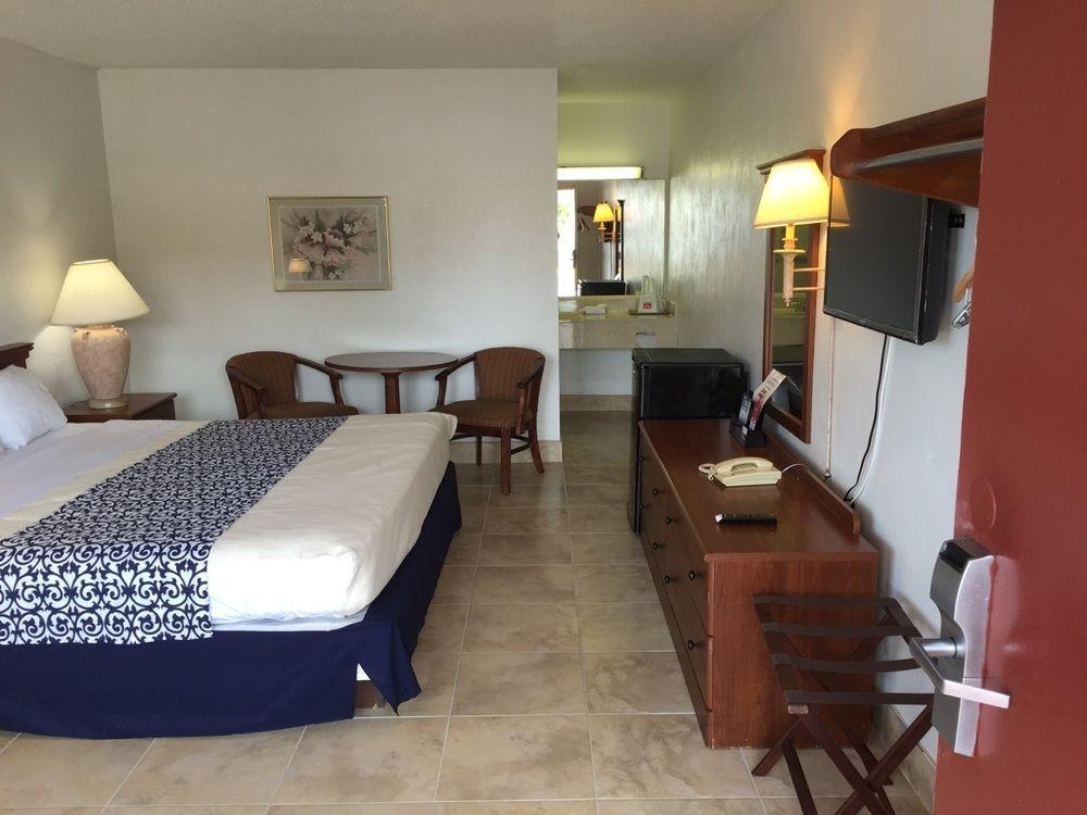 Econo Lodge North North Fort Myers Exteriér fotografie