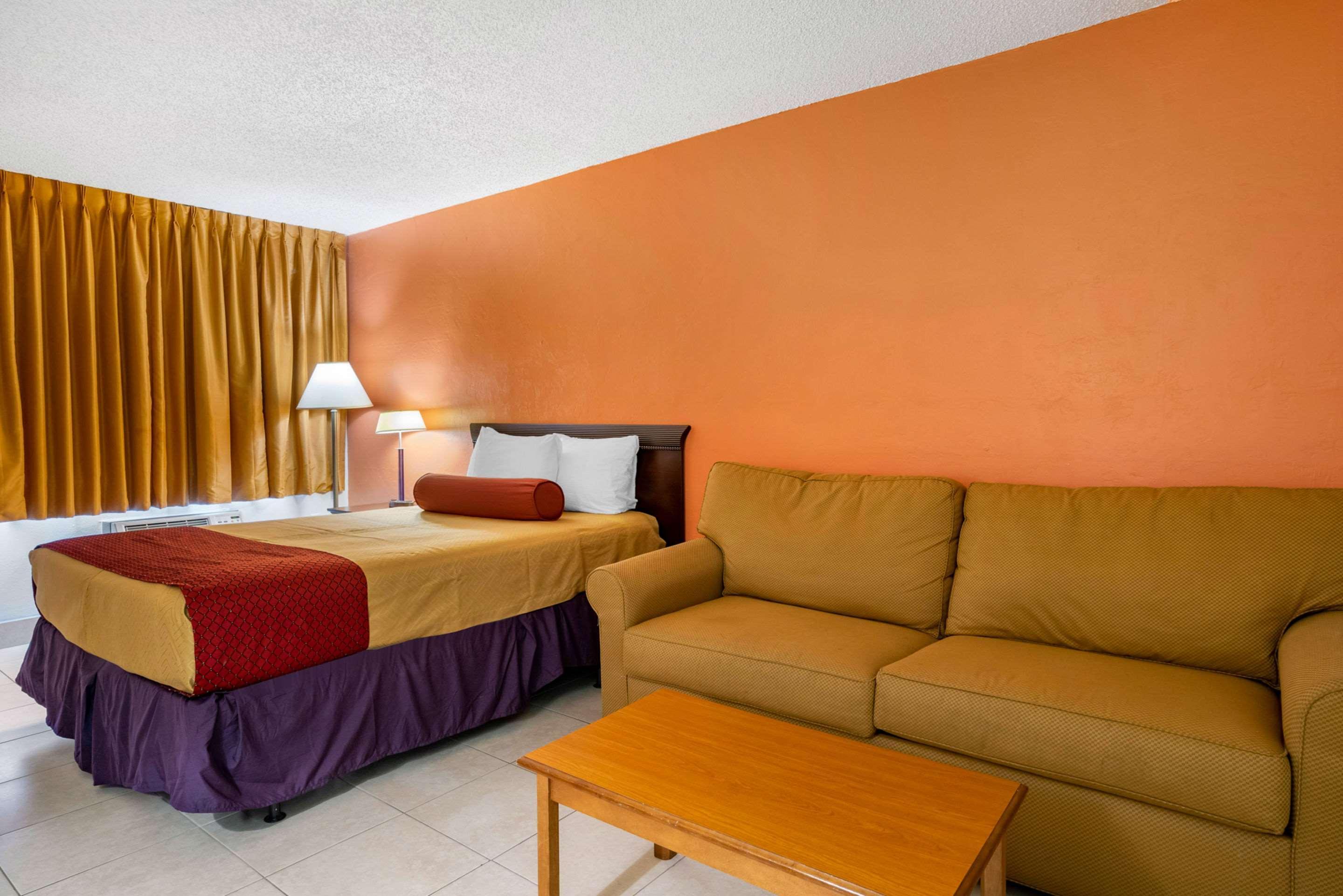 Econo Lodge North North Fort Myers Exteriér fotografie