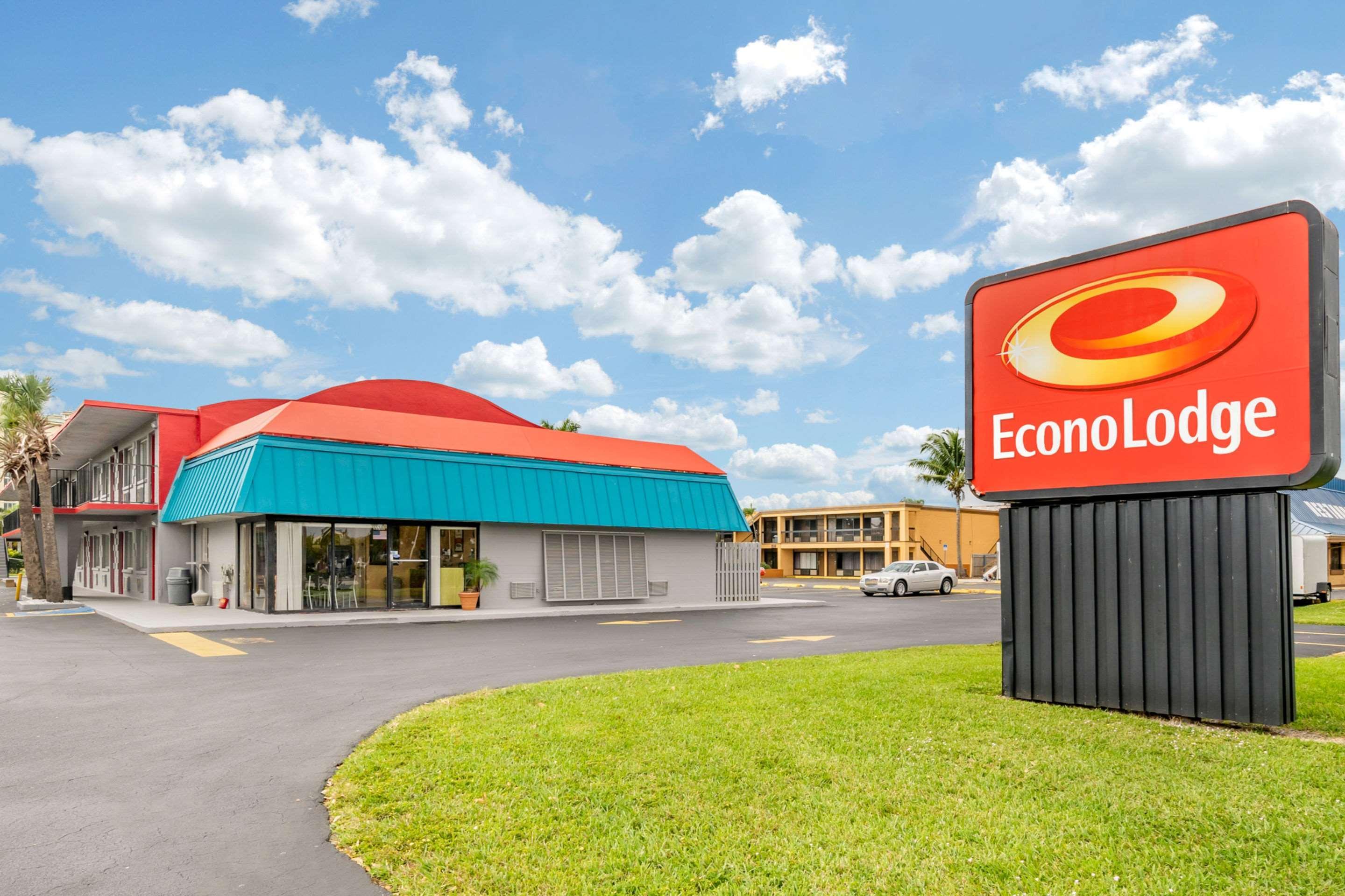 Econo Lodge North North Fort Myers Exteriér fotografie
