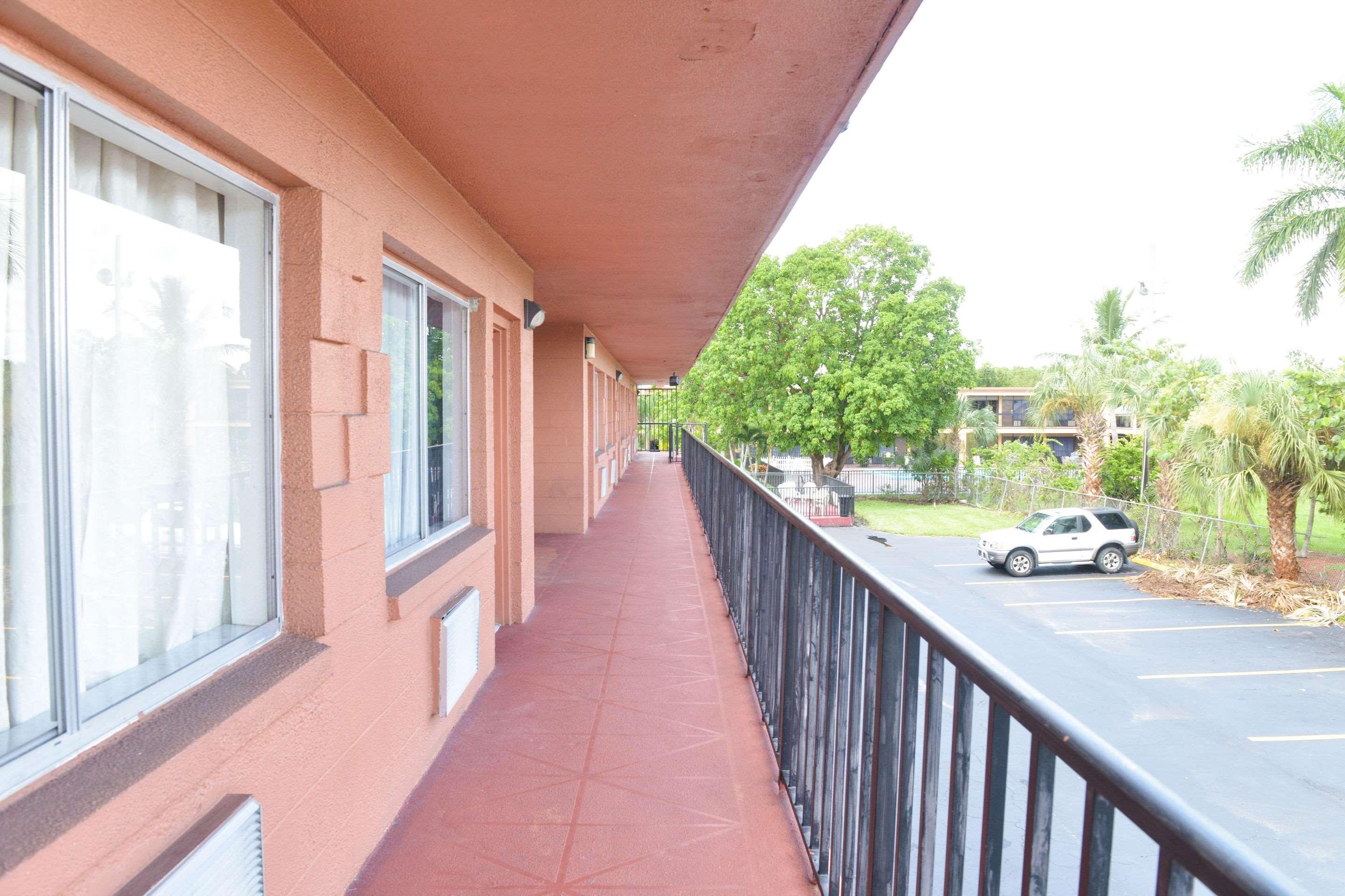 Econo Lodge North North Fort Myers Exteriér fotografie