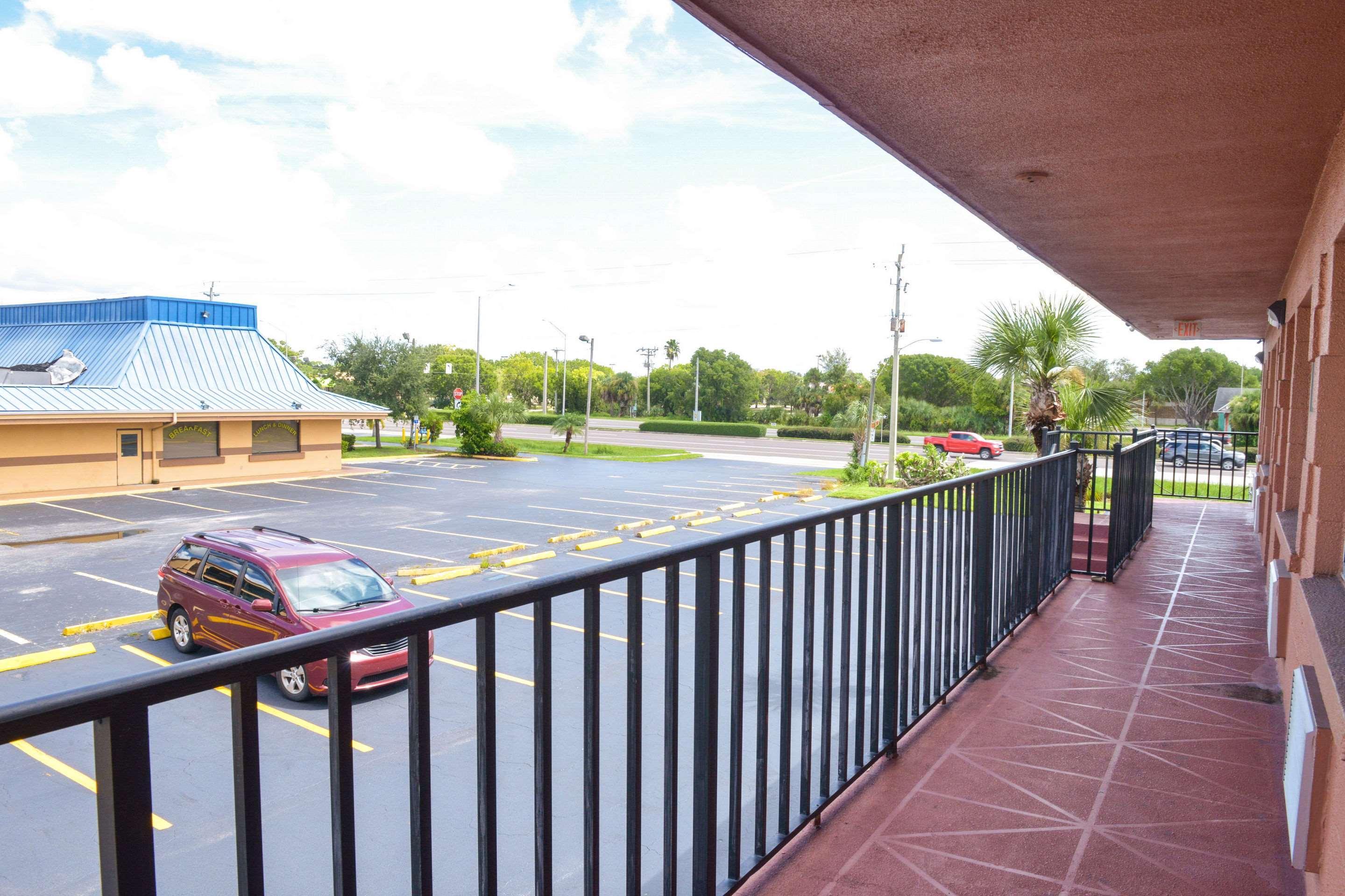 Econo Lodge North North Fort Myers Exteriér fotografie