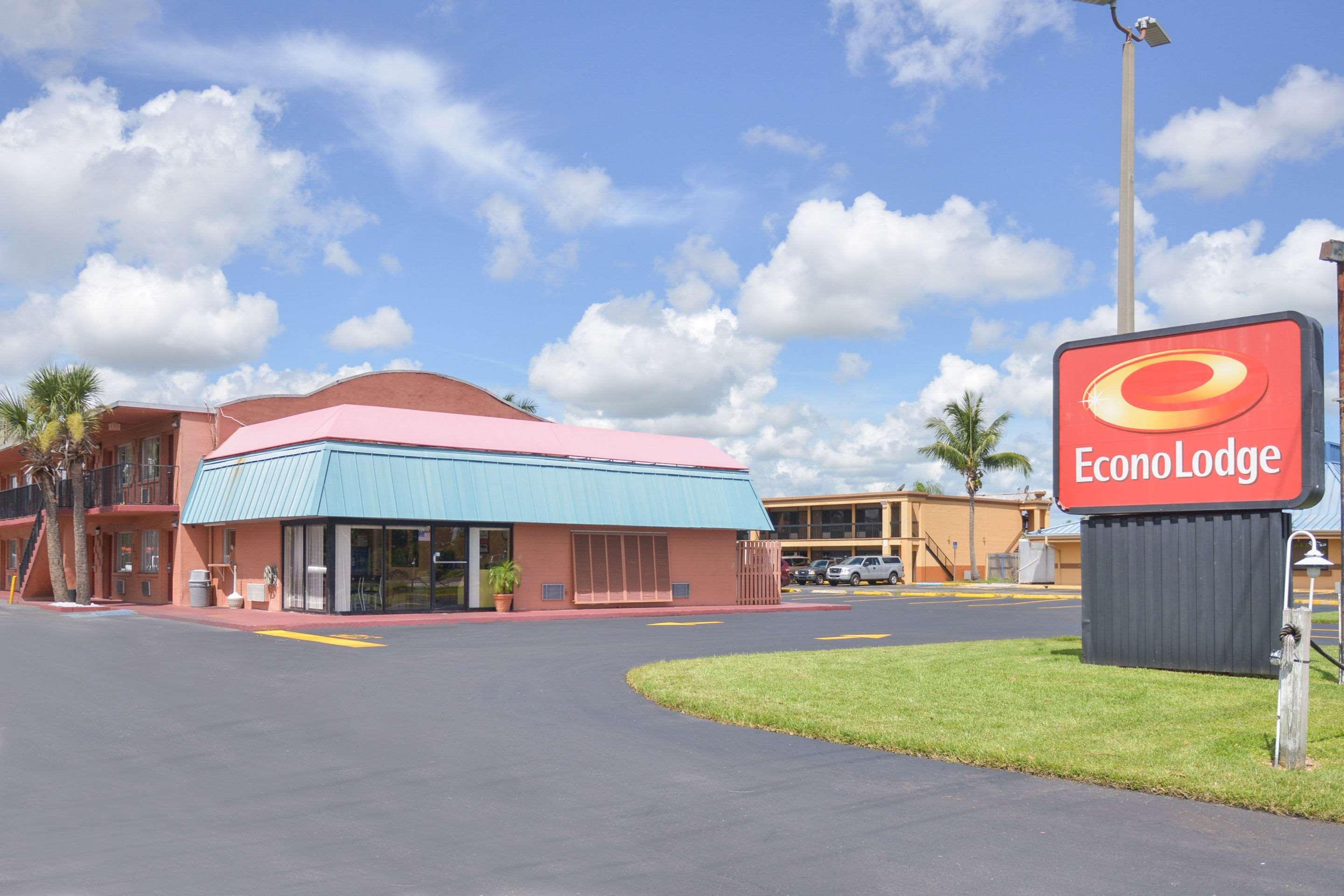 Econo Lodge North North Fort Myers Exteriér fotografie